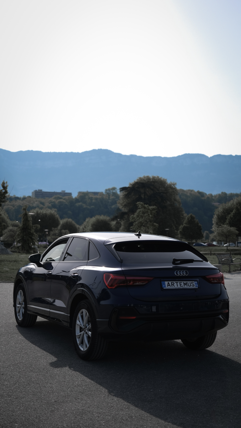 Véhicule importé d'Allemagne Audi Q3 45 TFSI e S tronic Sportback S line